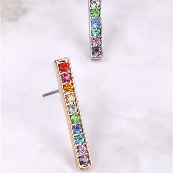 Rainbow Rhinestone bar earring's - Picture 5 of 10